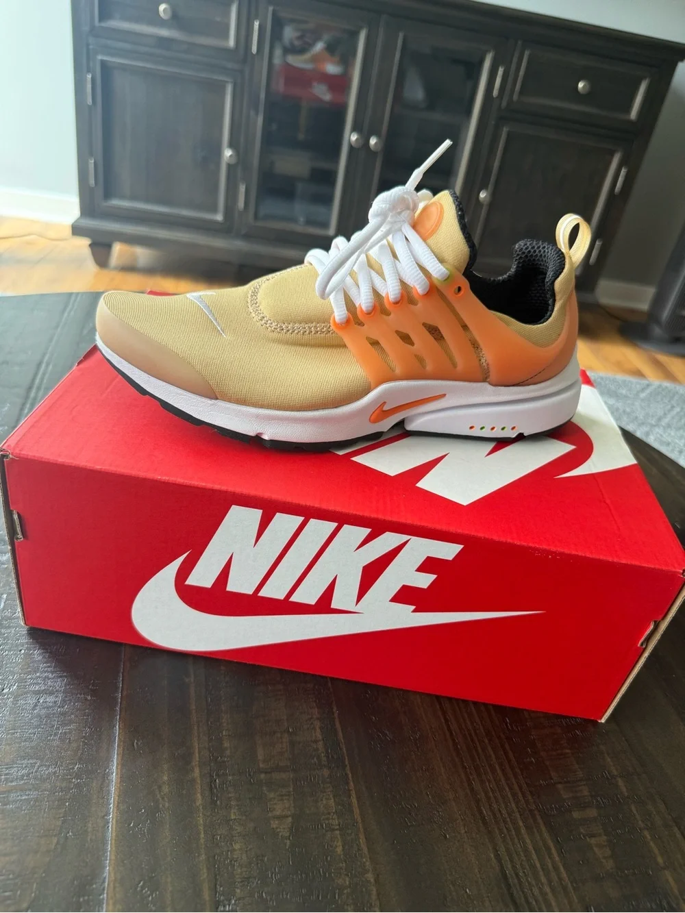 Nike Men's Presto - Size 9